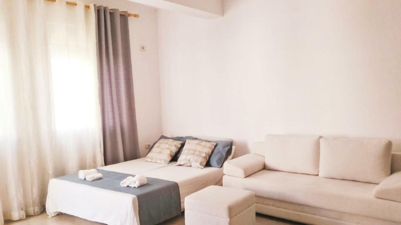 Saranda Apartments Pokoj fotografie